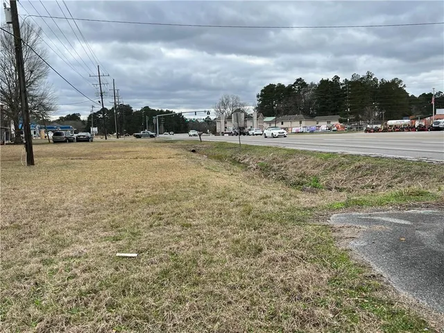 $299,000 | 4618 Hwy 28 Pineville La, Pineville, LA 71360