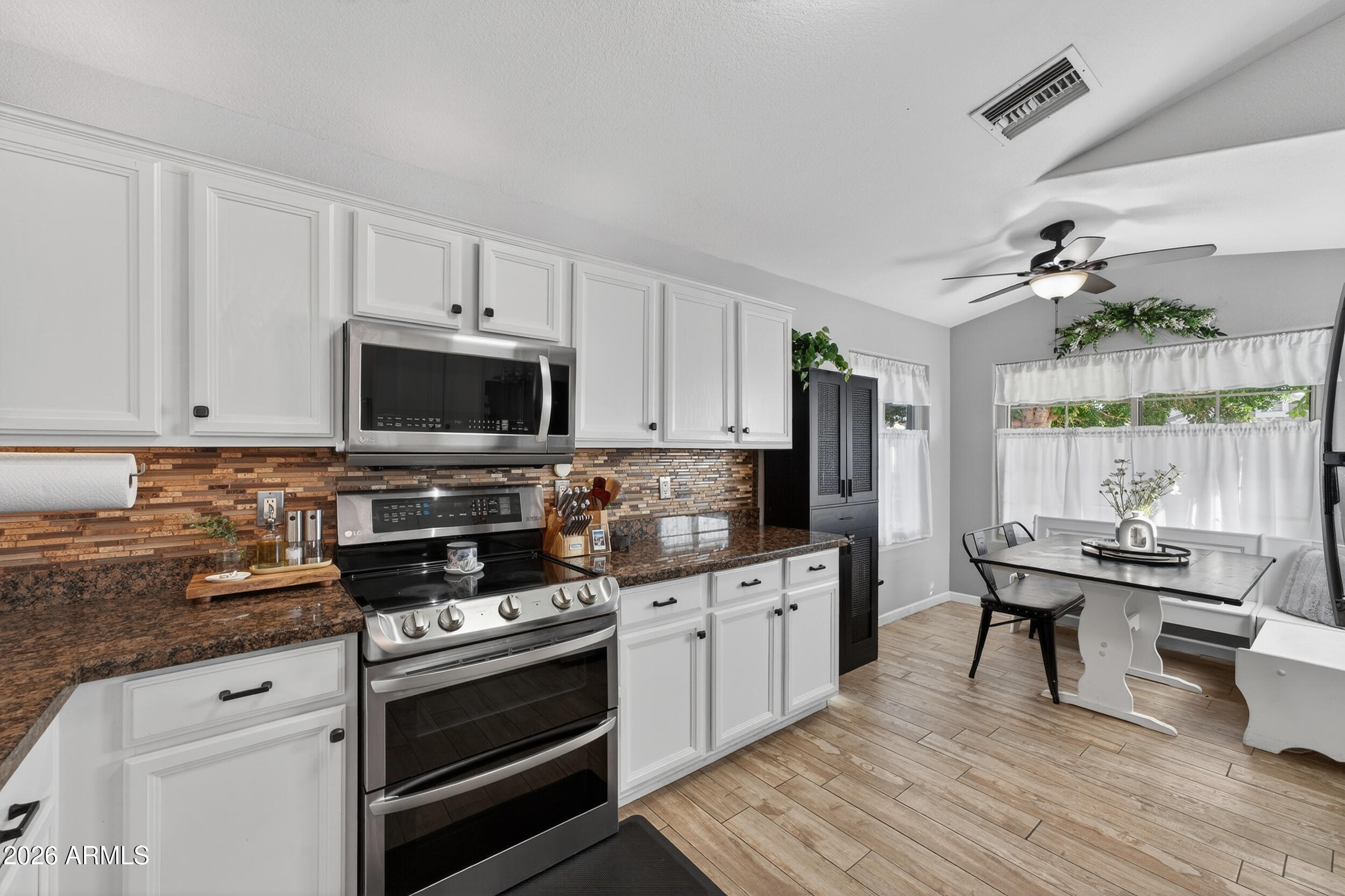 1792 East Appaloosa Road Gilbert, AZ 85296 - Photo 4 of 43 15_dsc03598