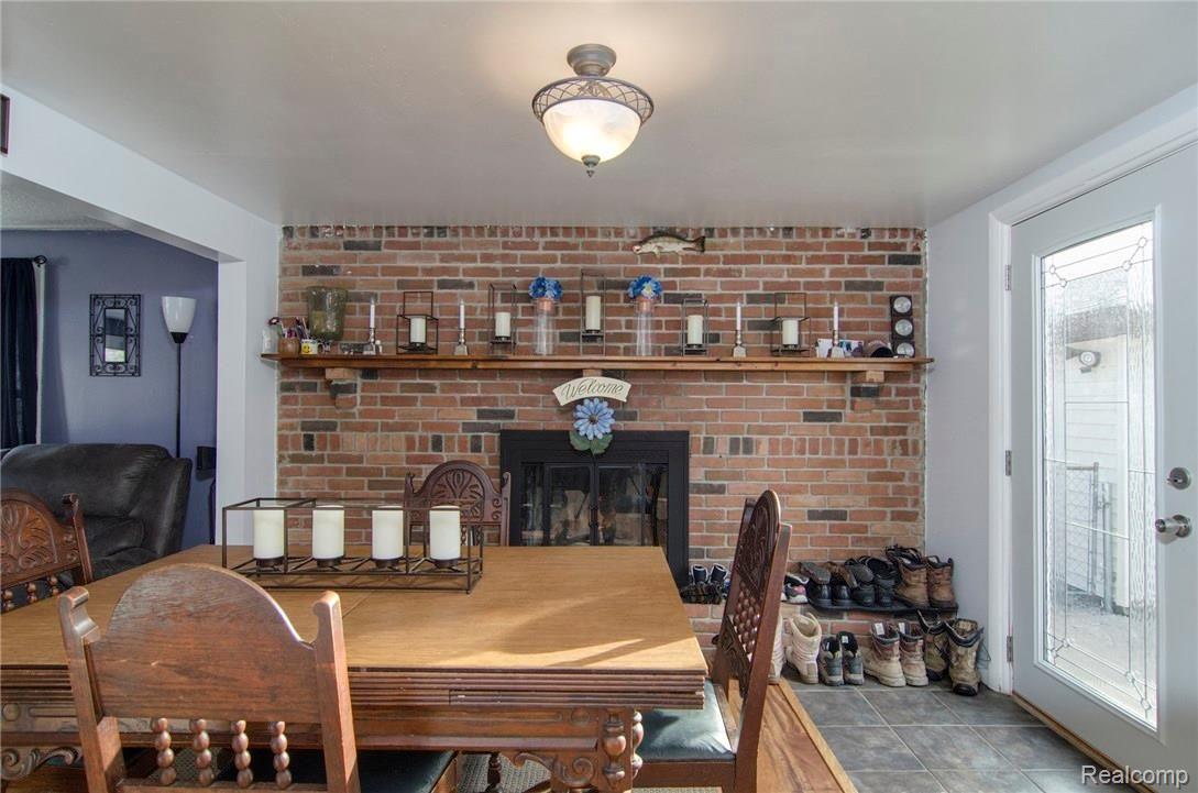 4015 Krafft Road Fort Gratiot, MI 48059 - Photo 8 of 34 8.jpg