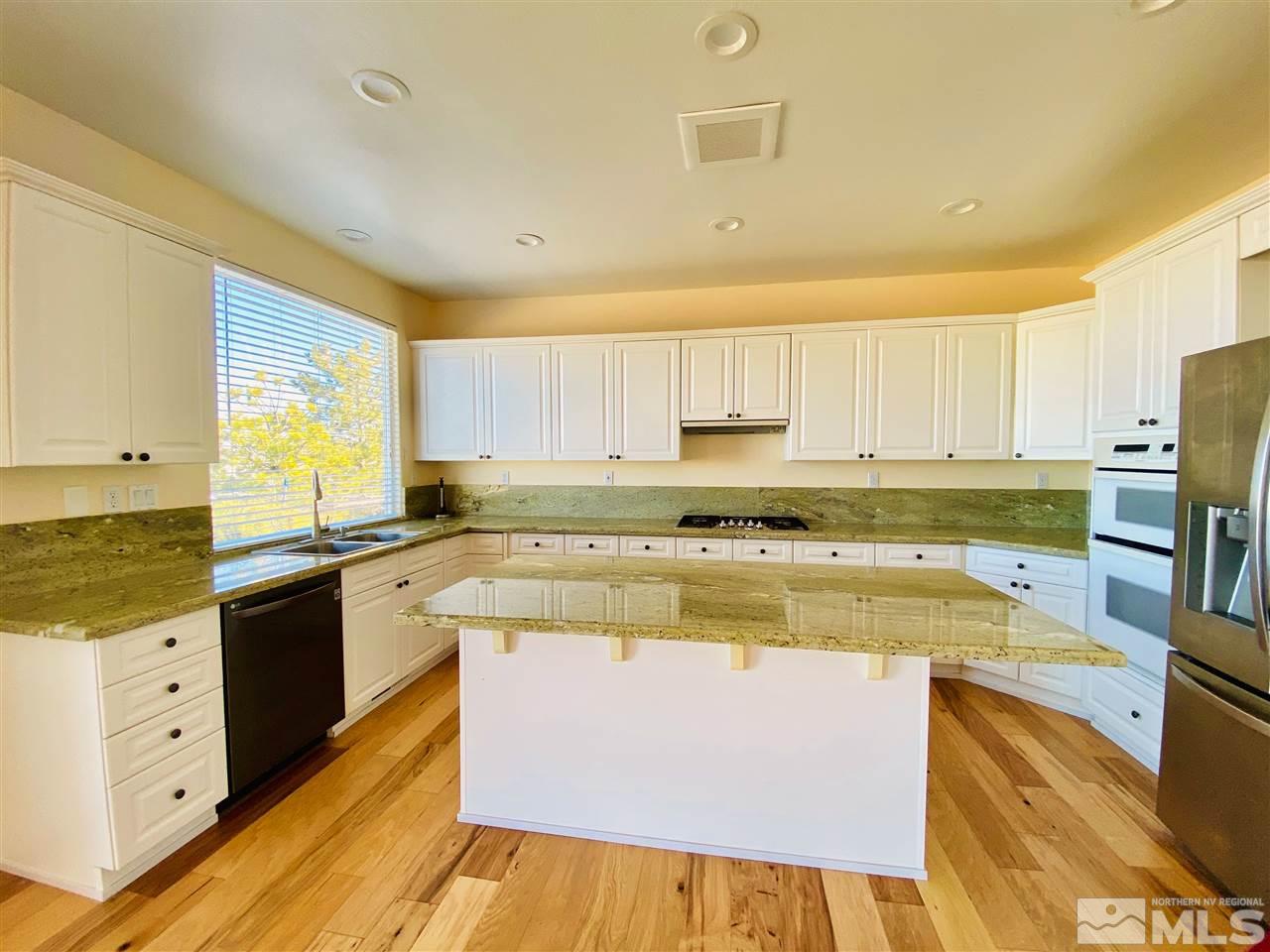 3379 Forest View Lane Reno, NV 89511 - Photo 6 of 20 Photo 6