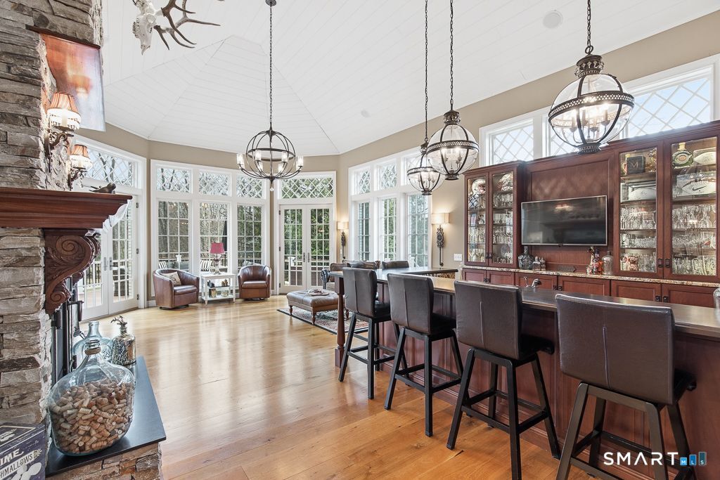 114 North Racebrook Road Woodbridge, CT 06525 - Photo 16 of 29