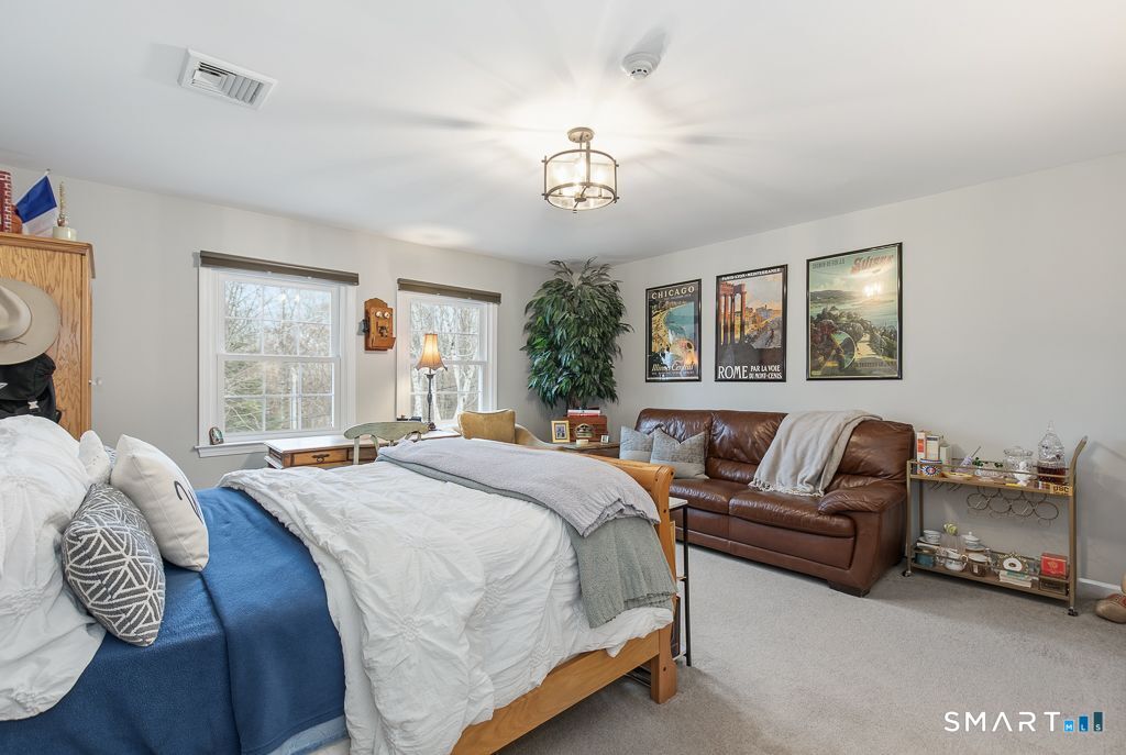 114 North Racebrook Road Woodbridge, CT 06525 - Photo 20 of 29