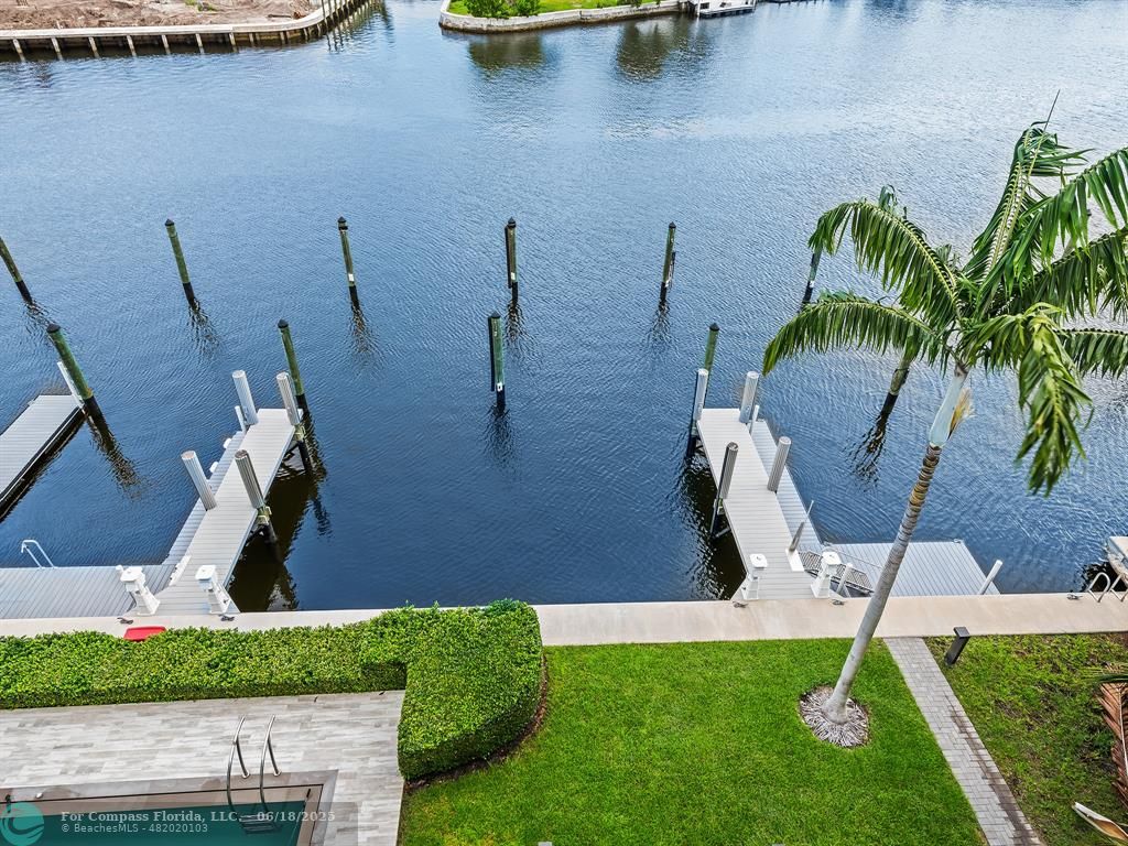 353 Sunset Drive, Unit 401 Fort Lauderdale, FL 33301 - Photo 41 of 43 a view of a house with backyard