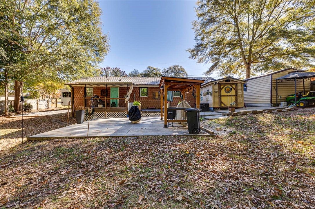 118 Iris Drive Easley, SC 29642 - Photo 29 of 34