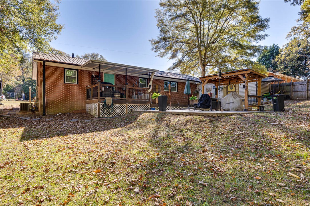 118 Iris Drive Easley, SC 29642 - Photo 30 of 34
