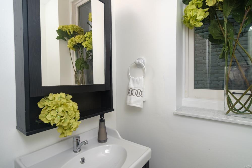1827 Rutger Street St. Louis, MO 63104 - Photo 12 of 27 Gallery Image 12