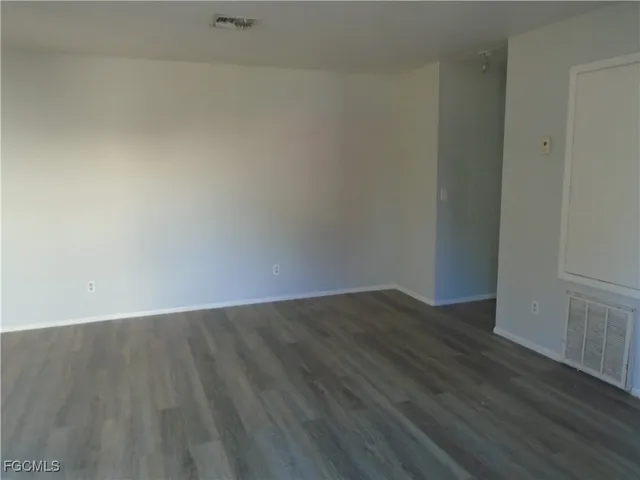 $1,400 | 8265 Beacon Boulevard, Fort Myers, FL 33907