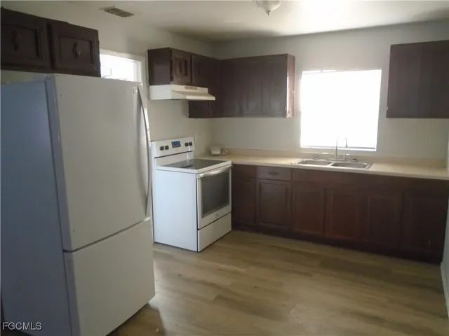 $1,400 | 8265 Beacon Boulevard, Fort Myers, FL 33907