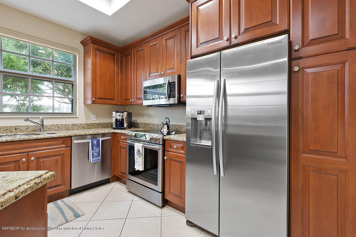 473 Ocean Ridge Way Juno Beach, FL 33408 - Photo 11 of 35 011-473OceanRidgeWay-JunoBeach-FL-full
