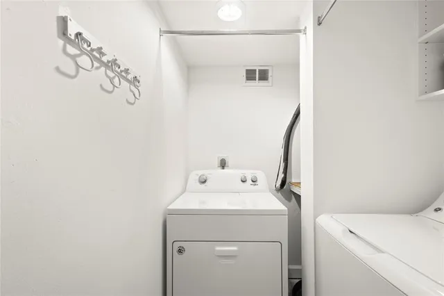 a view of an entryway of house