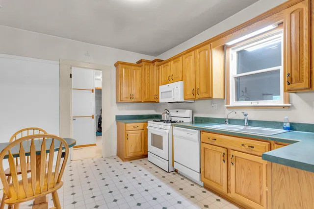 $199,900 | 217 Marshall Street, Brooklyn, MI 49230