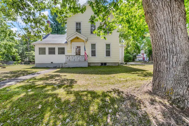 $199,900 | 217 Marshall Street, Brooklyn, MI 49230