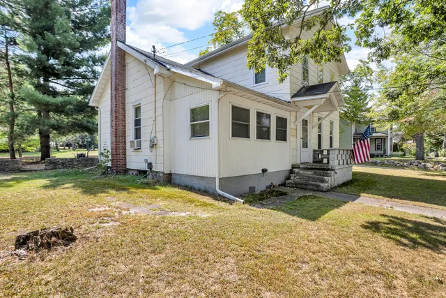 $199,900 | 217 Marshall Street, Brooklyn, MI 49230