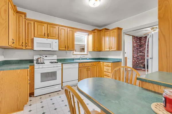 $170,000 | 217 Marshall Street, Brooklyn, MI 49230