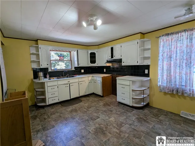 $147,000 | 164 East Main Street, Concord, NY 14141