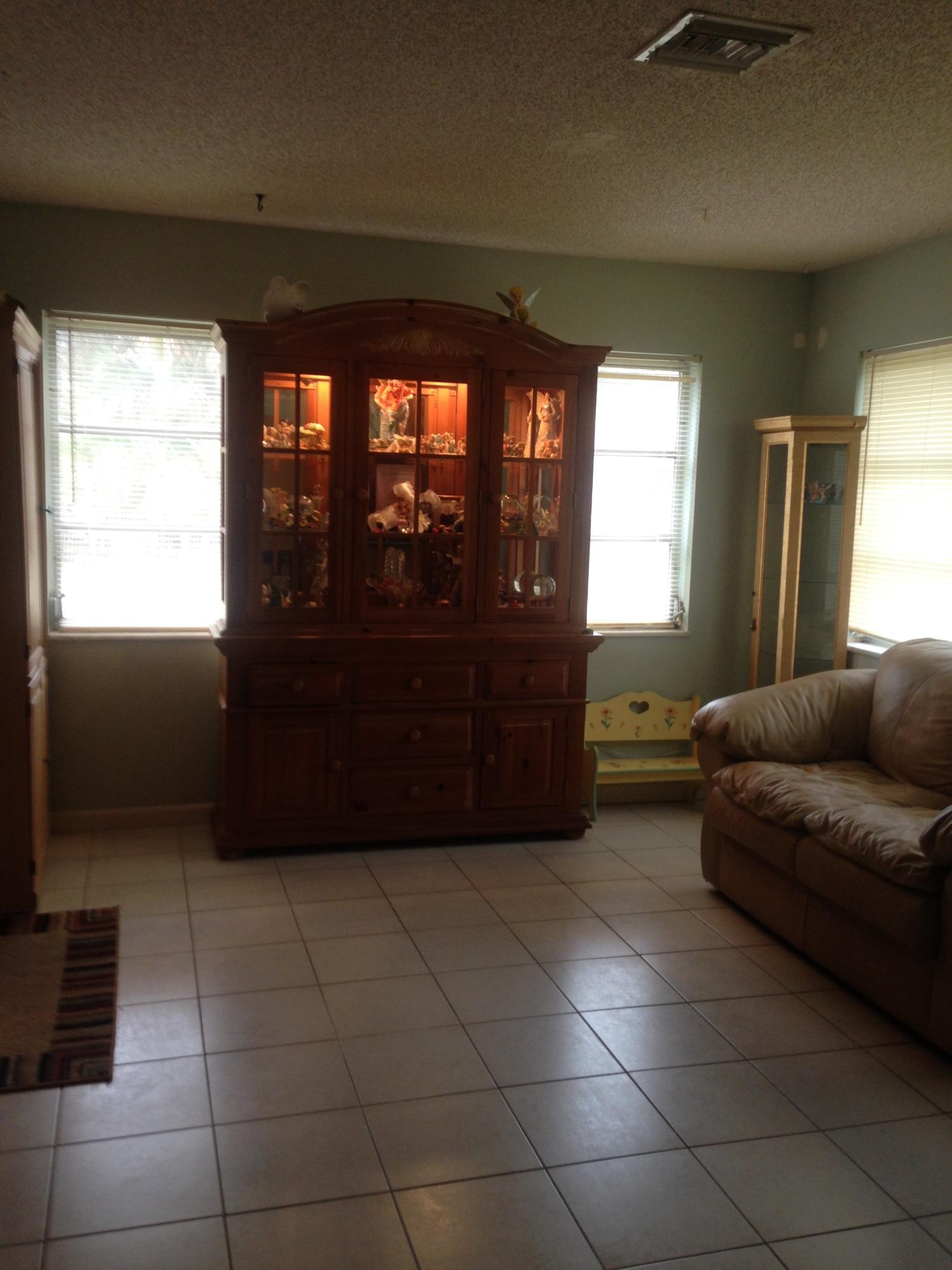 7806 Hibiscus Road Fort Pierce, FL 34951 - Photo 5 of 14 Family Room
