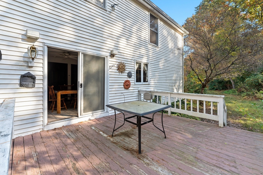 23 Juniper Road Franklin, MA 02038 - Photo 41 of 42