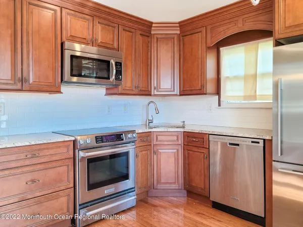 $2,500 | 2 D Aaron Burr Court, Monroe Township, NJ 08831