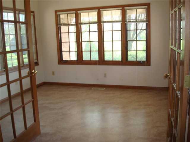 8555 Cox Road Indianapolis, IN 46221 - Photo 8 of 15