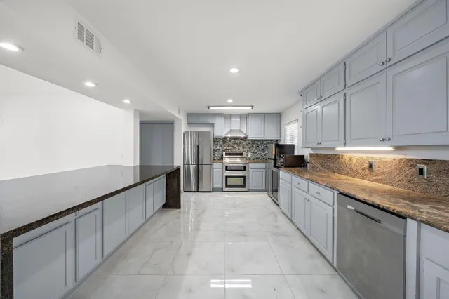 $5,900 | 1068 Chimney Rock Road, Houston, TX 77056