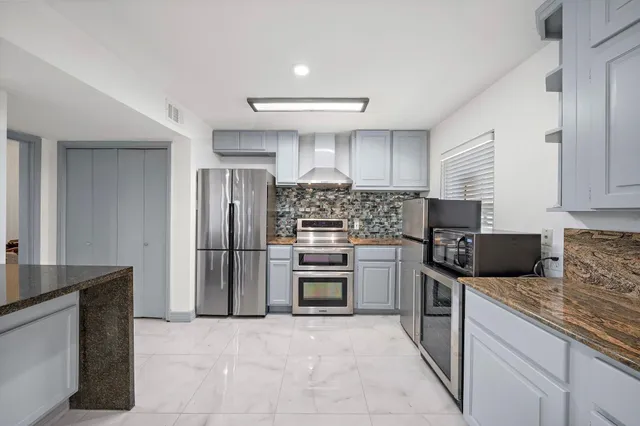 $5,900 | 1068 Chimney Rock Road, Houston, TX 77056