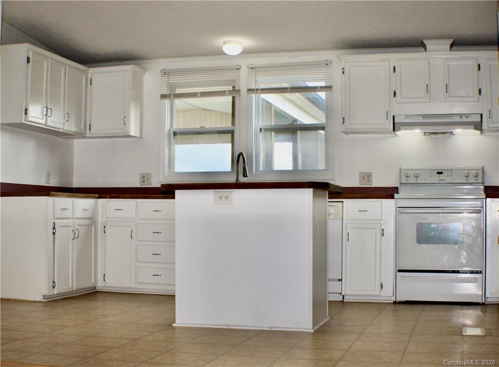 2236 Circle R Road Concord, NC 28025 - Photo 8 of 22