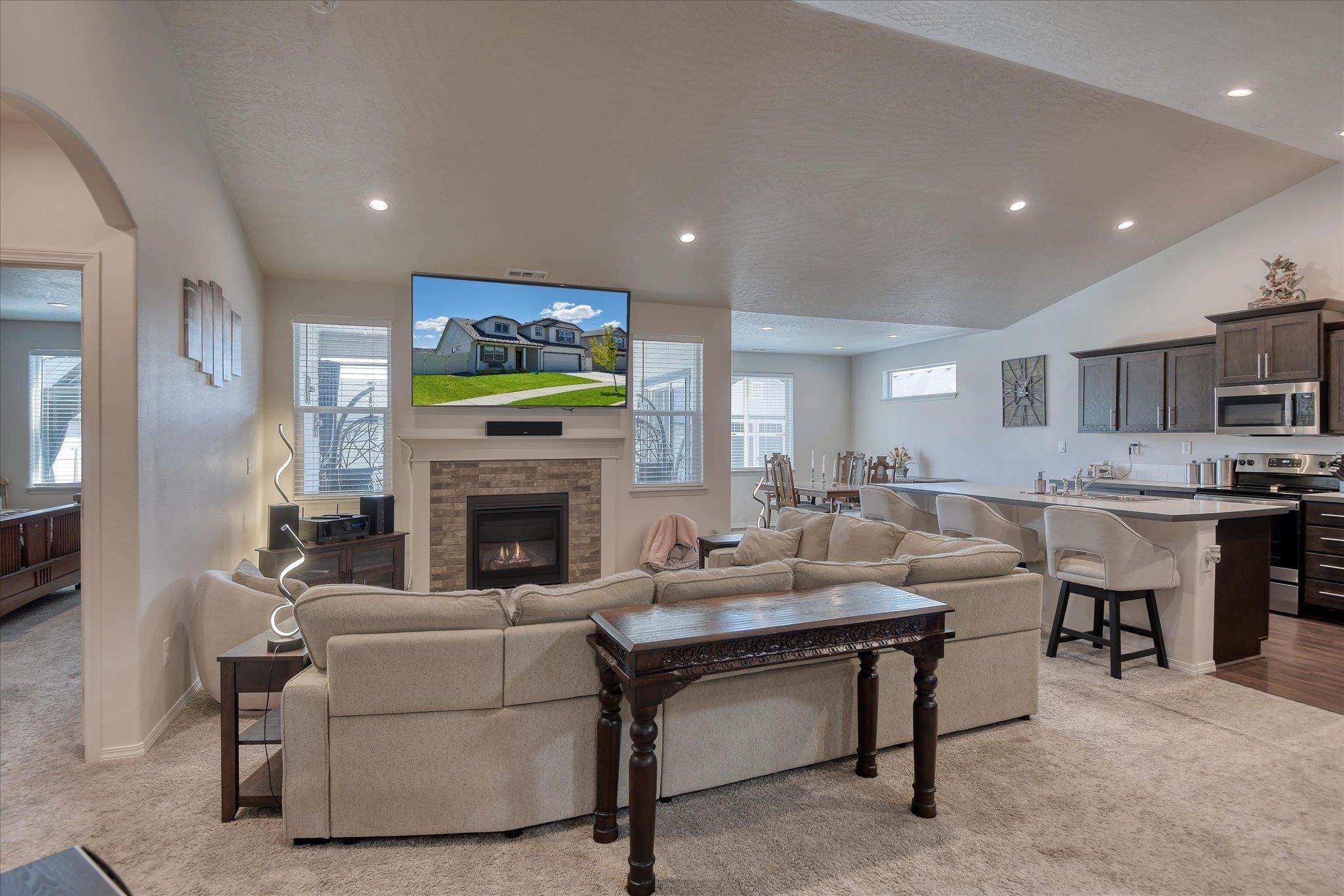 5711 Lancer Road Spokane, WA 99224 - Photo 2 of 44
