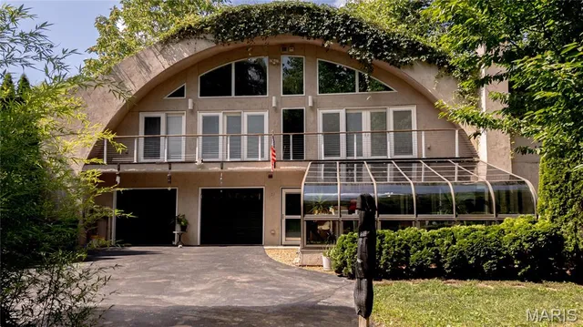 $620,000 | 21 Charles Drive, Caseyville, IL 62232