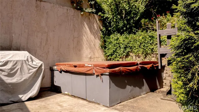 $620,000 | 21 Charles Drive, Caseyville, IL 62232