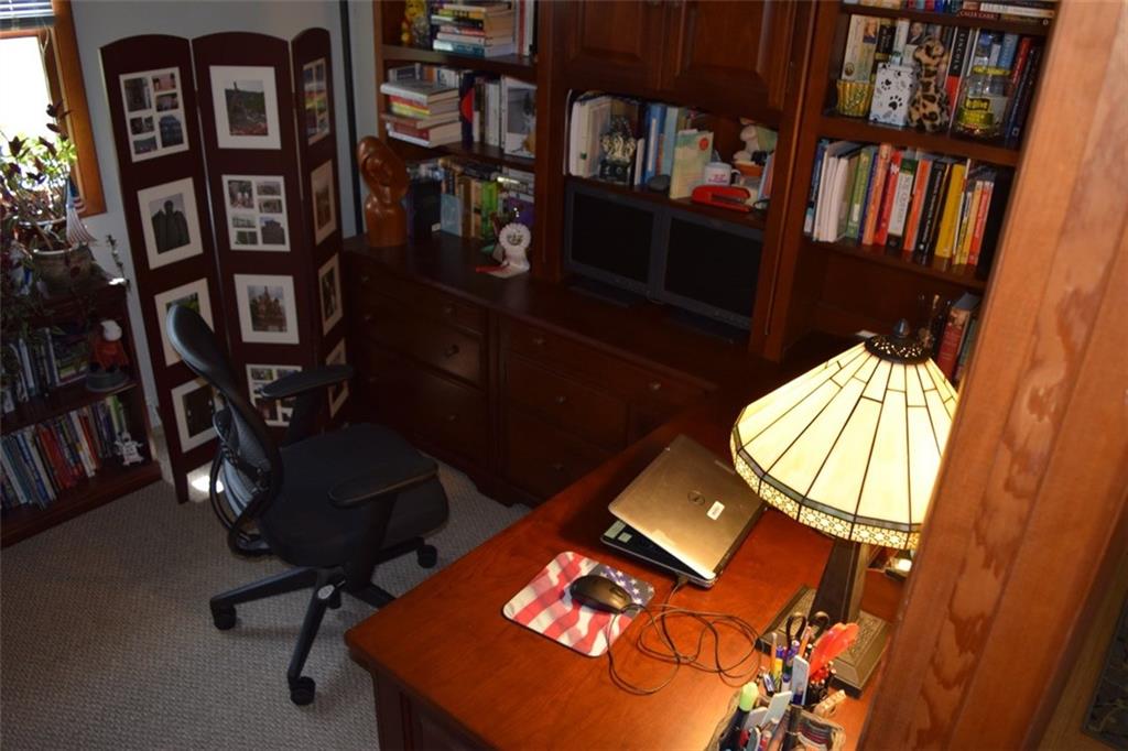 92 Schmidt Road Grove City, PA 16127 - Photo 17 of 25 Gallery Image 17