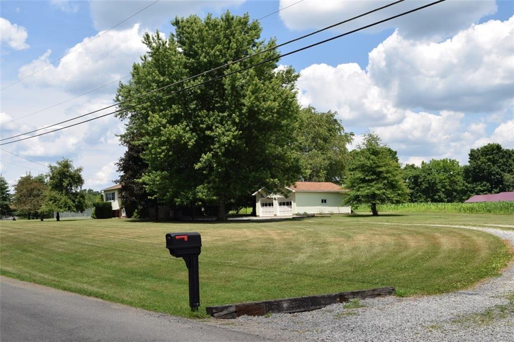 92 Schmidt Road Grove City, PA 16127 - Photo 3 of 25 Gallery Image 3