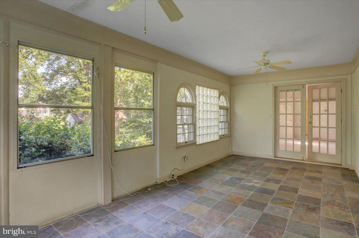 18902 Preston Road Hagerstown, MD 21742 - Photo 13 of 54 a view of an empty room with a window