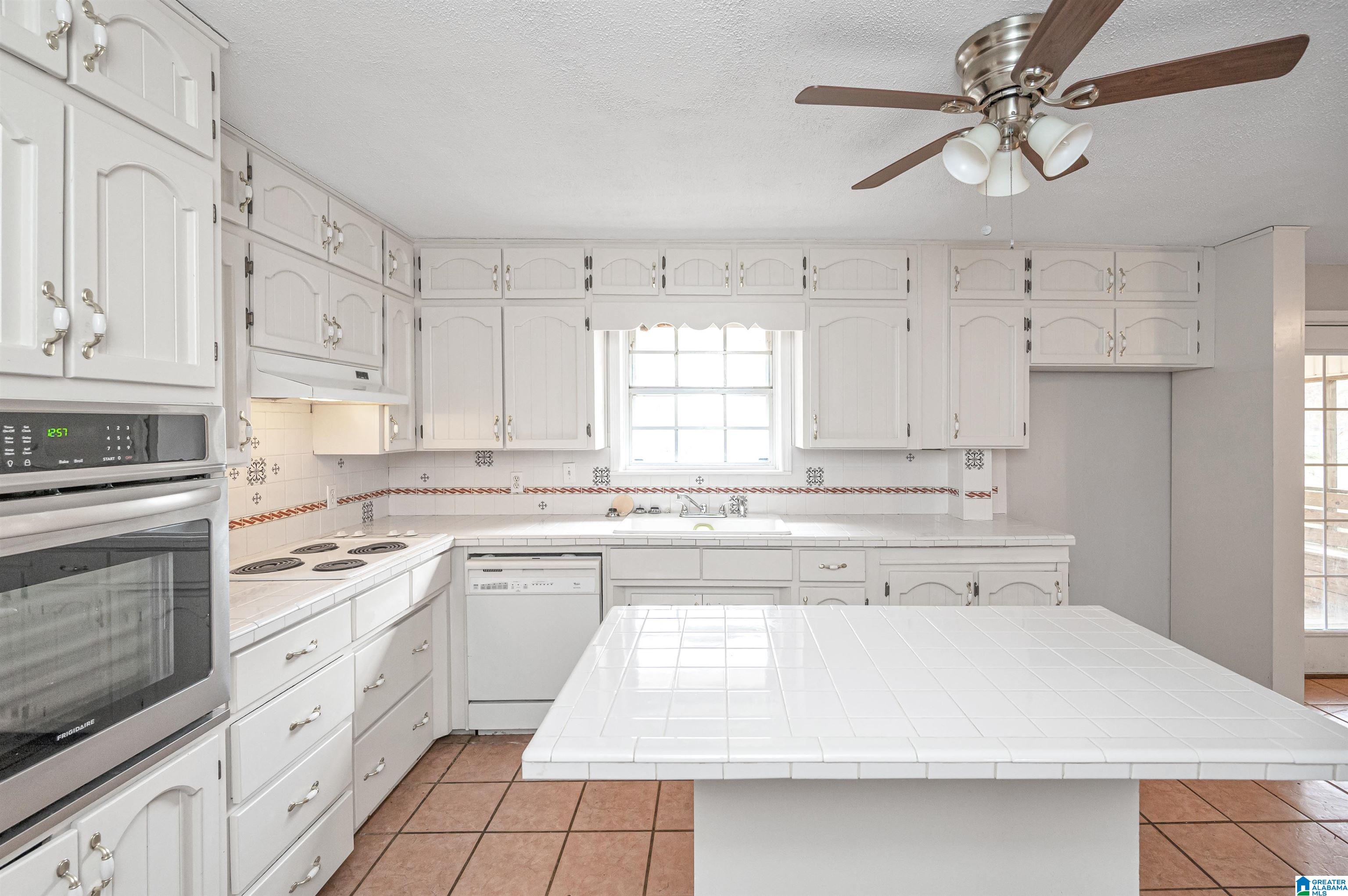 7629 Old Springville Road Trussville, AL 35173 - Photo 12 of 50