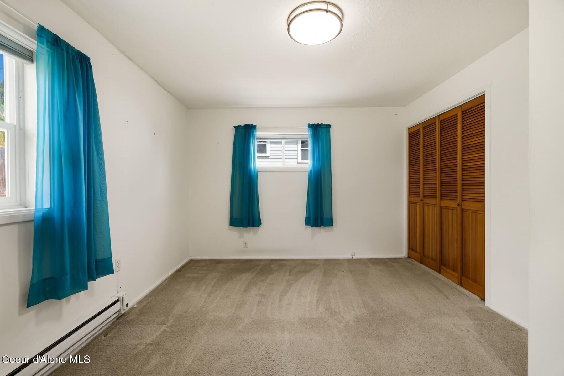 523 Big Hill Road Hope, ID 83836 - Photo 18 of 57 Main Bedroom