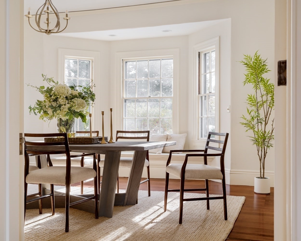 42 Lawrence Road Newton, MA 02467 - Photo 11 of 34