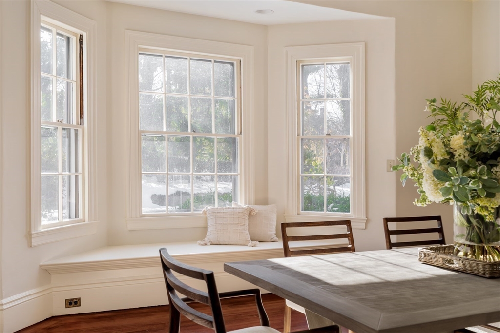 42 Lawrence Road Newton, MA 02467 - Photo 12 of 34