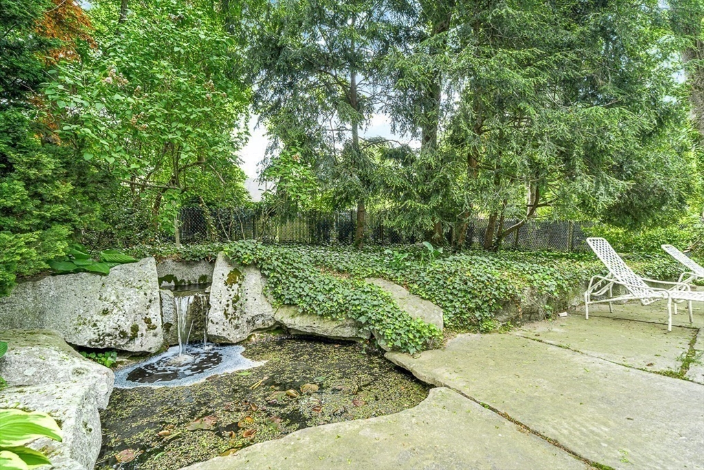 42 Lawrence Road Newton, MA 02467 - Photo 25 of 34