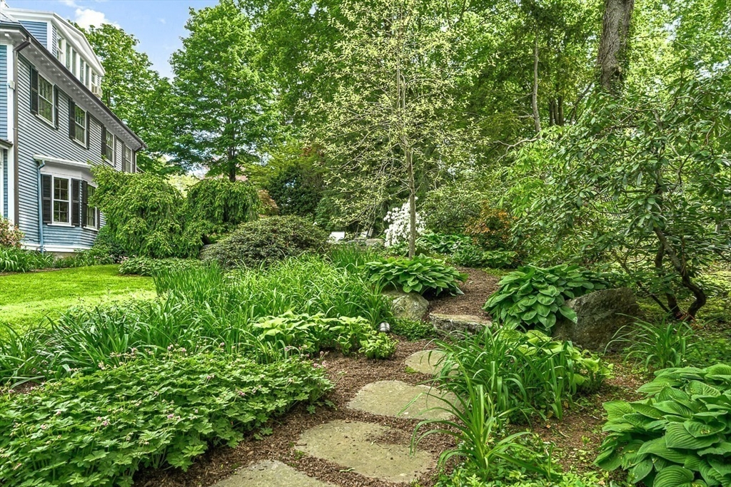 42 Lawrence Road Newton, MA 02467 - Photo 30 of 34