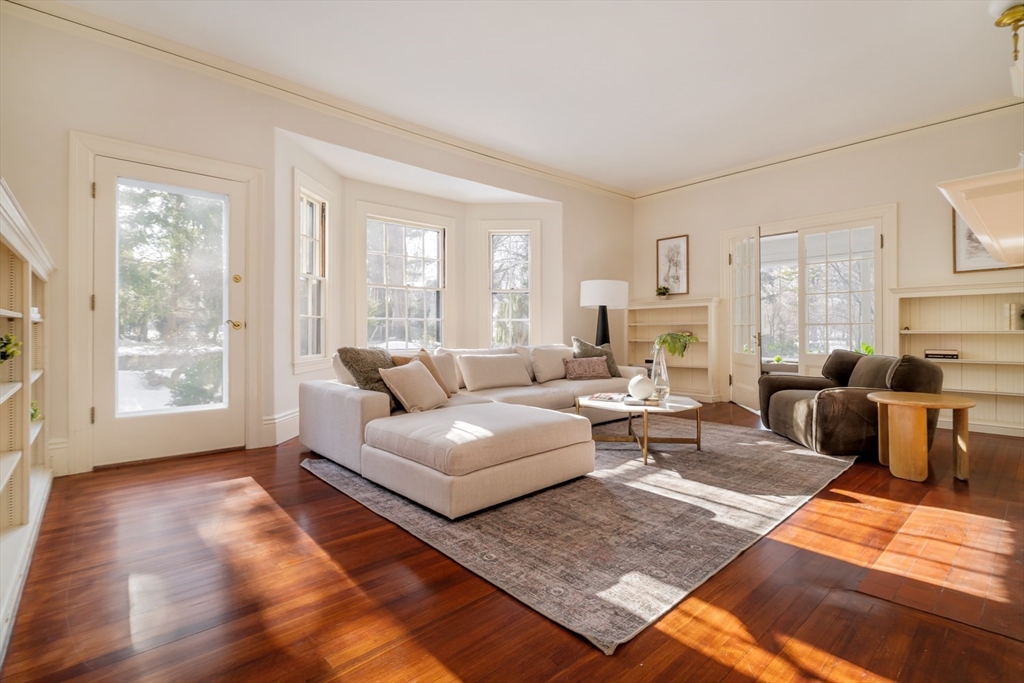 42 Lawrence Road Newton, MA 02467 - Photo 6 of 34