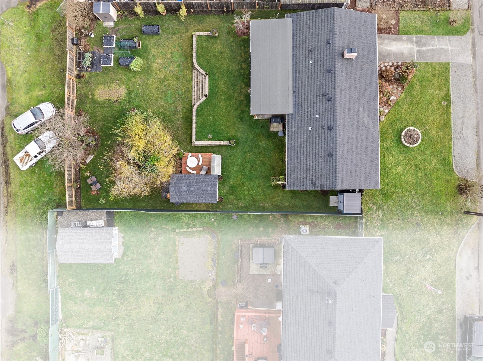 2313 Maple Lane Steilacoom, WA 98388 - Photo 37 of 40 an aerial view of a house