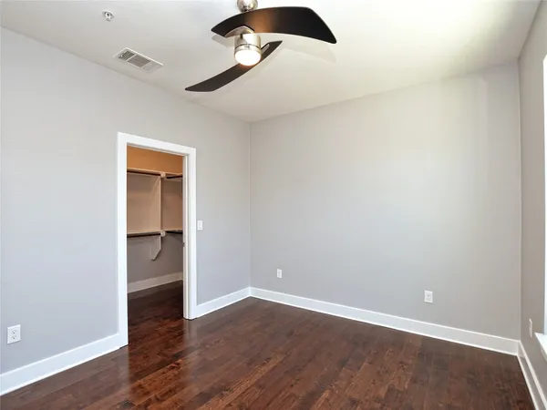 $2,900 | 1130 Lott Avenue, Unit B, Austin, TX 78721