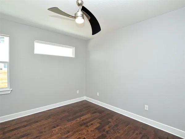$2,900 | 1130 Lott Avenue, Unit B, Austin, TX 78721