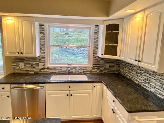 1903 Round Ridge Road Louisville, KY 40207 - Photo 9 of 43 Kitchen View 3