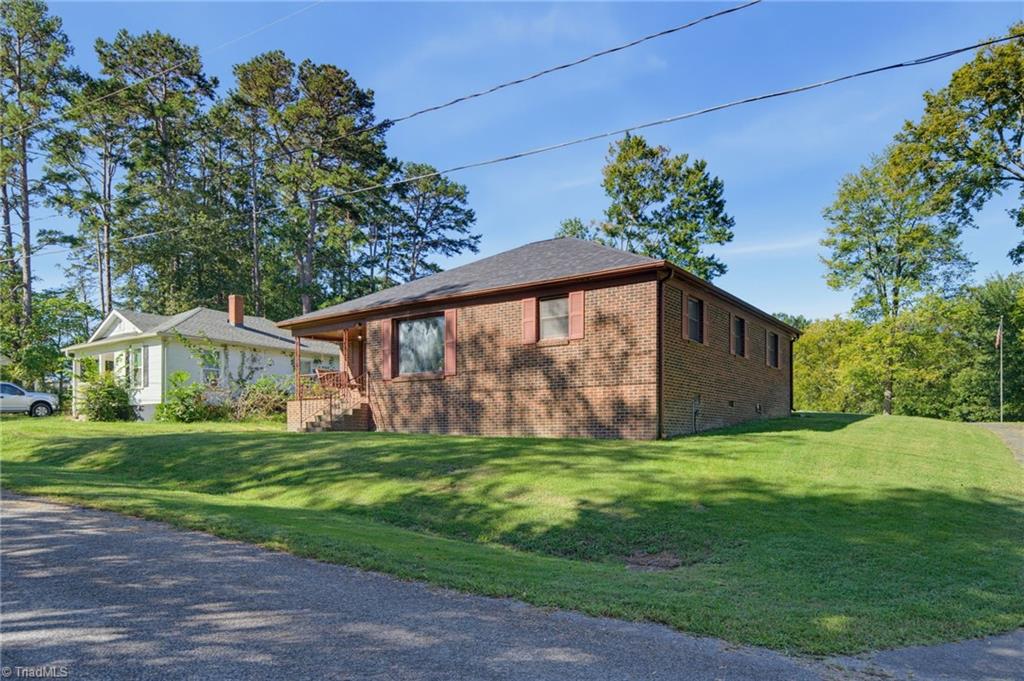 113 Dexter Street Kannapolis, NC 28081 - Photo 1 of 25 Gallery Image 1