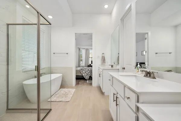 a view of a dinning table and chairs in the patio