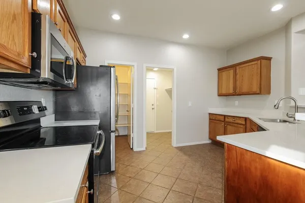$2,215 | 16801 West Statler Street, Surprise, AZ 85388