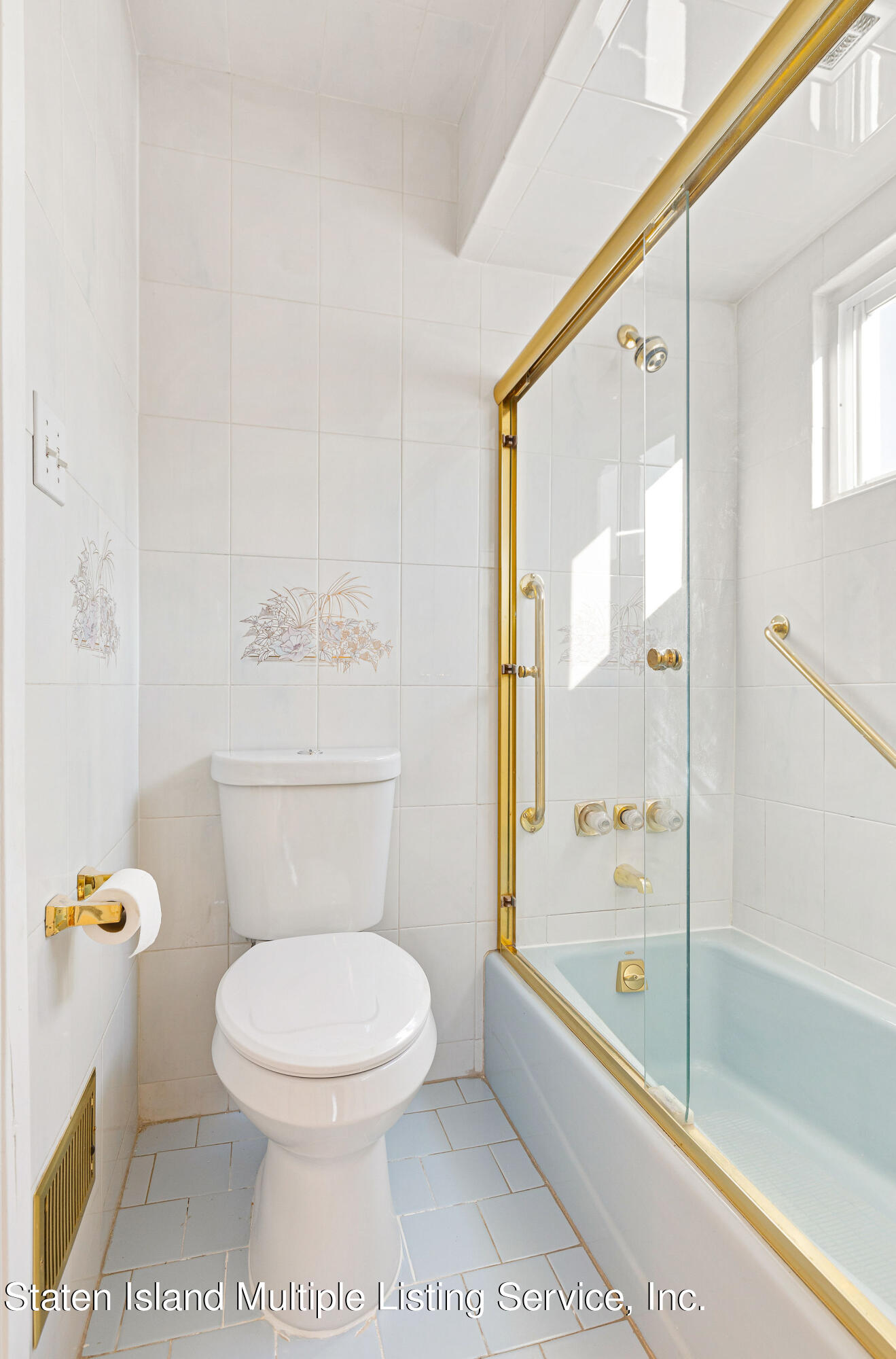 123 Commerce Street Staten Island, NY 10314 - Photo 29 of 60 123CommerceSt-29