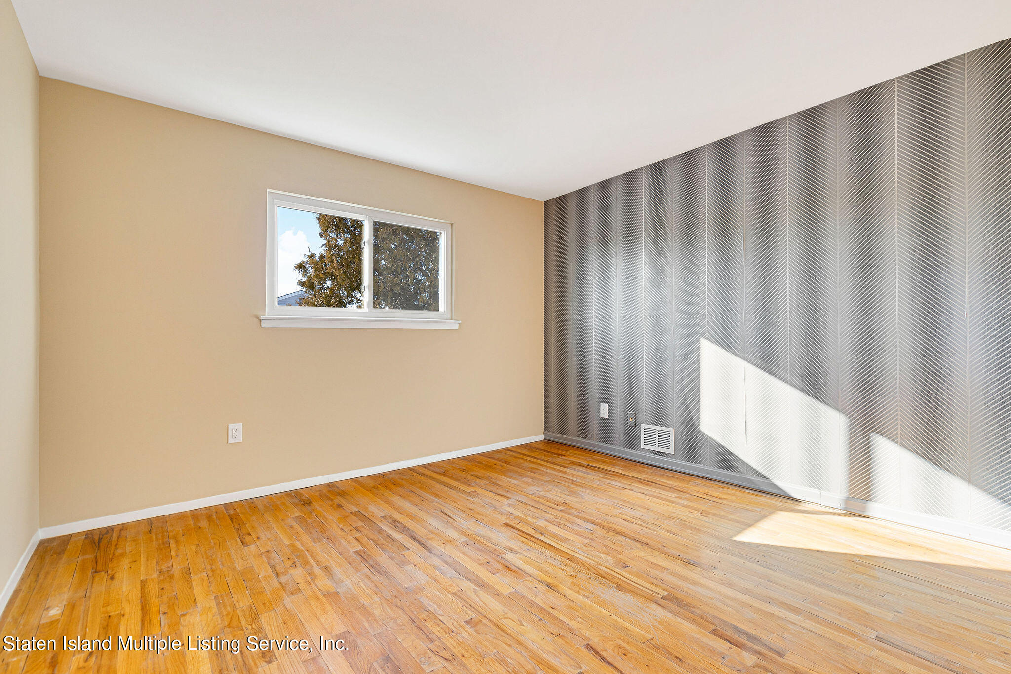 123 Commerce Street Staten Island, NY 10314 - Photo 32 of 60 123CommerceSt-32