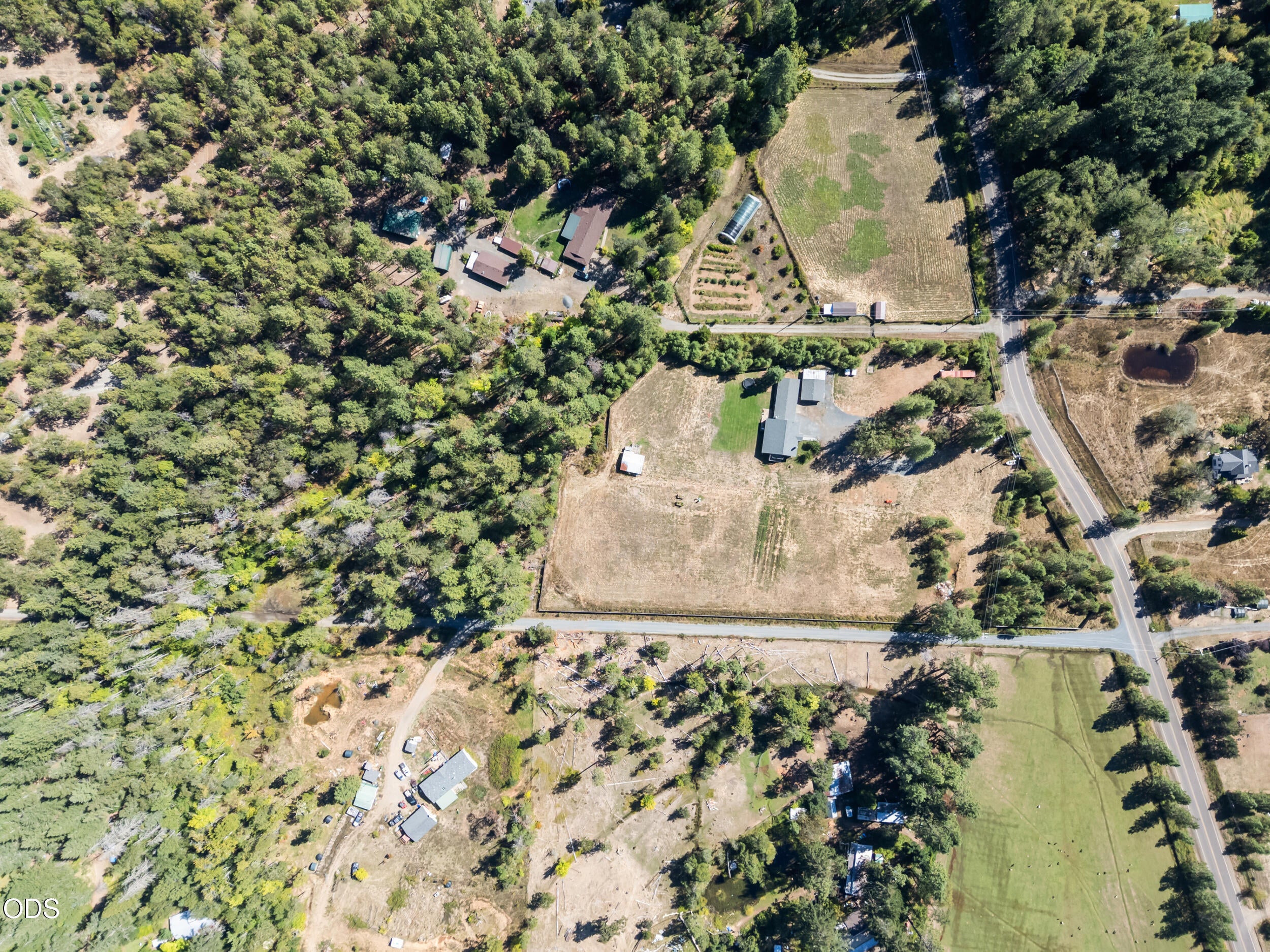 710 Garner Road Cave Junction, OR 97523 - Photo 53 of 54 Gallery Image 53
