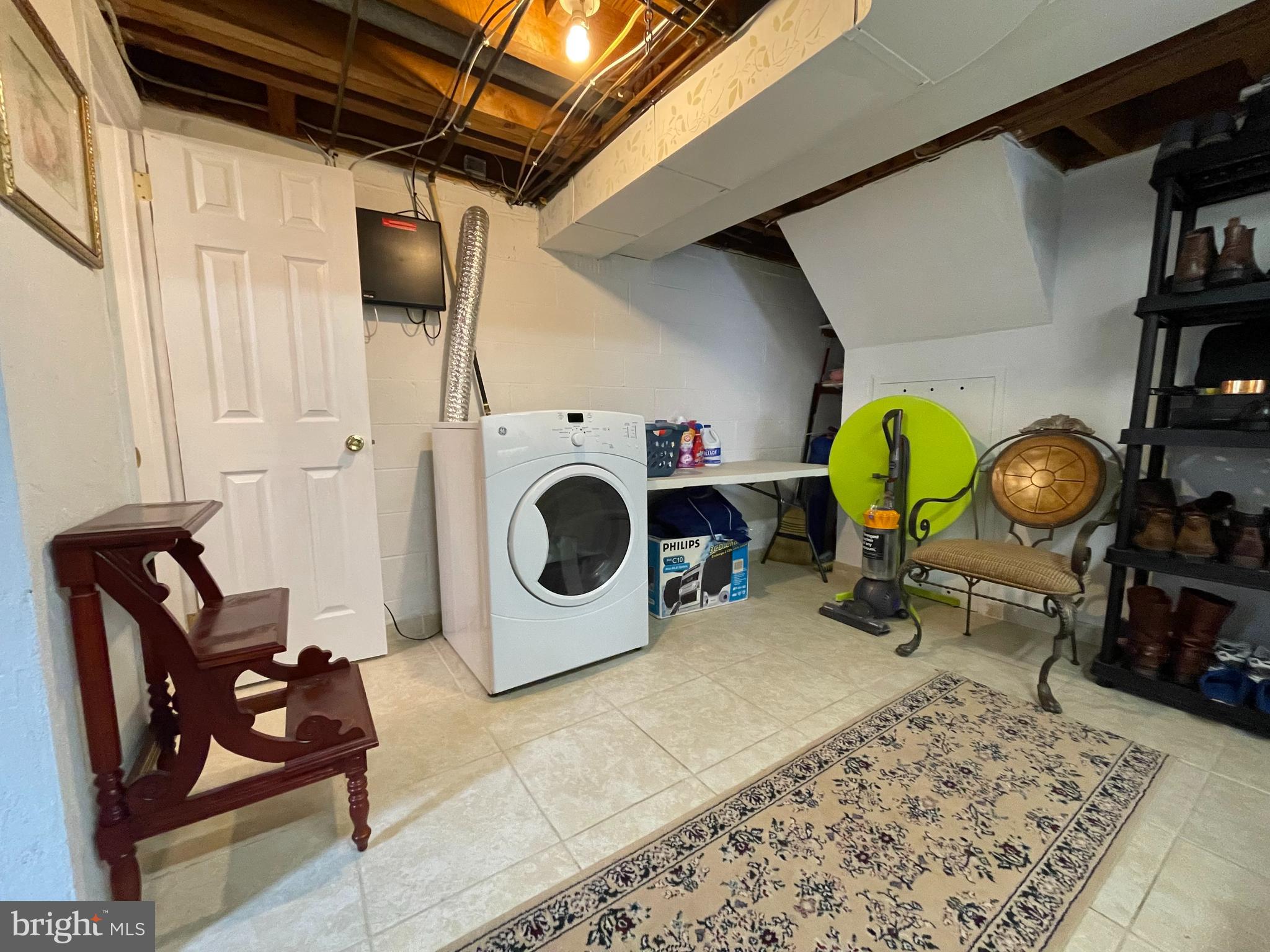 729 Charette Road Philadelphia, PA 19115 - Photo 23 of 26 LAUNDRY/UTILITY ROOM